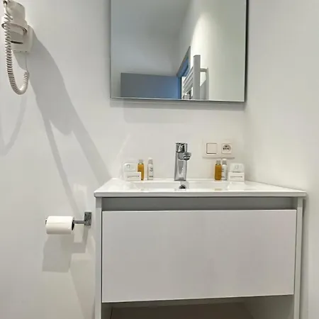 La 3*